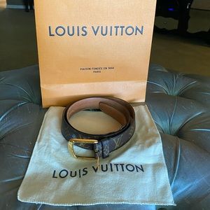 Authentic Louis Vuitton men’s (or women’s ) belt